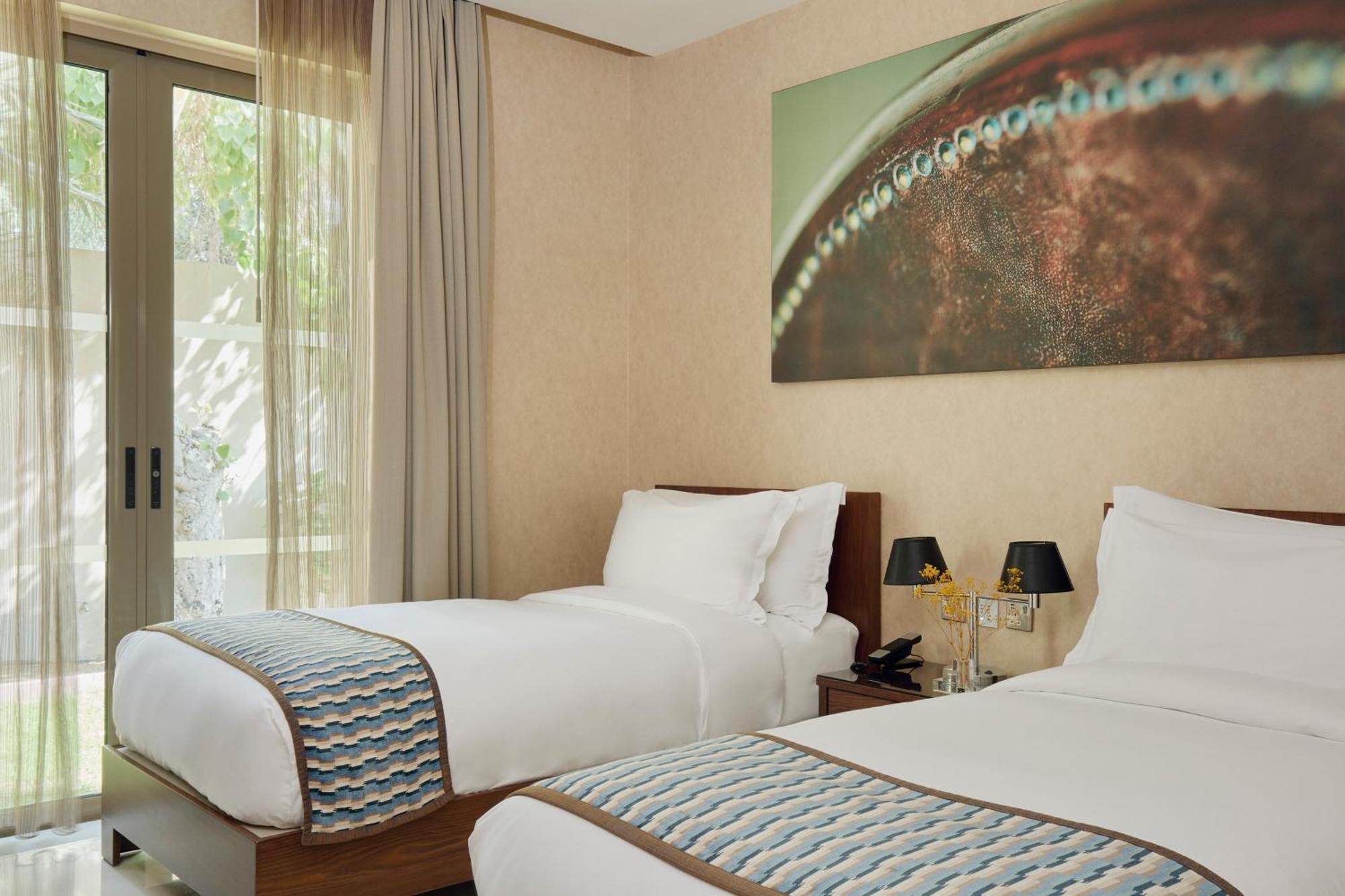 Melia Desert Palm Member Of Melia Collection Dubai Eksteriør billede Deluxe Room