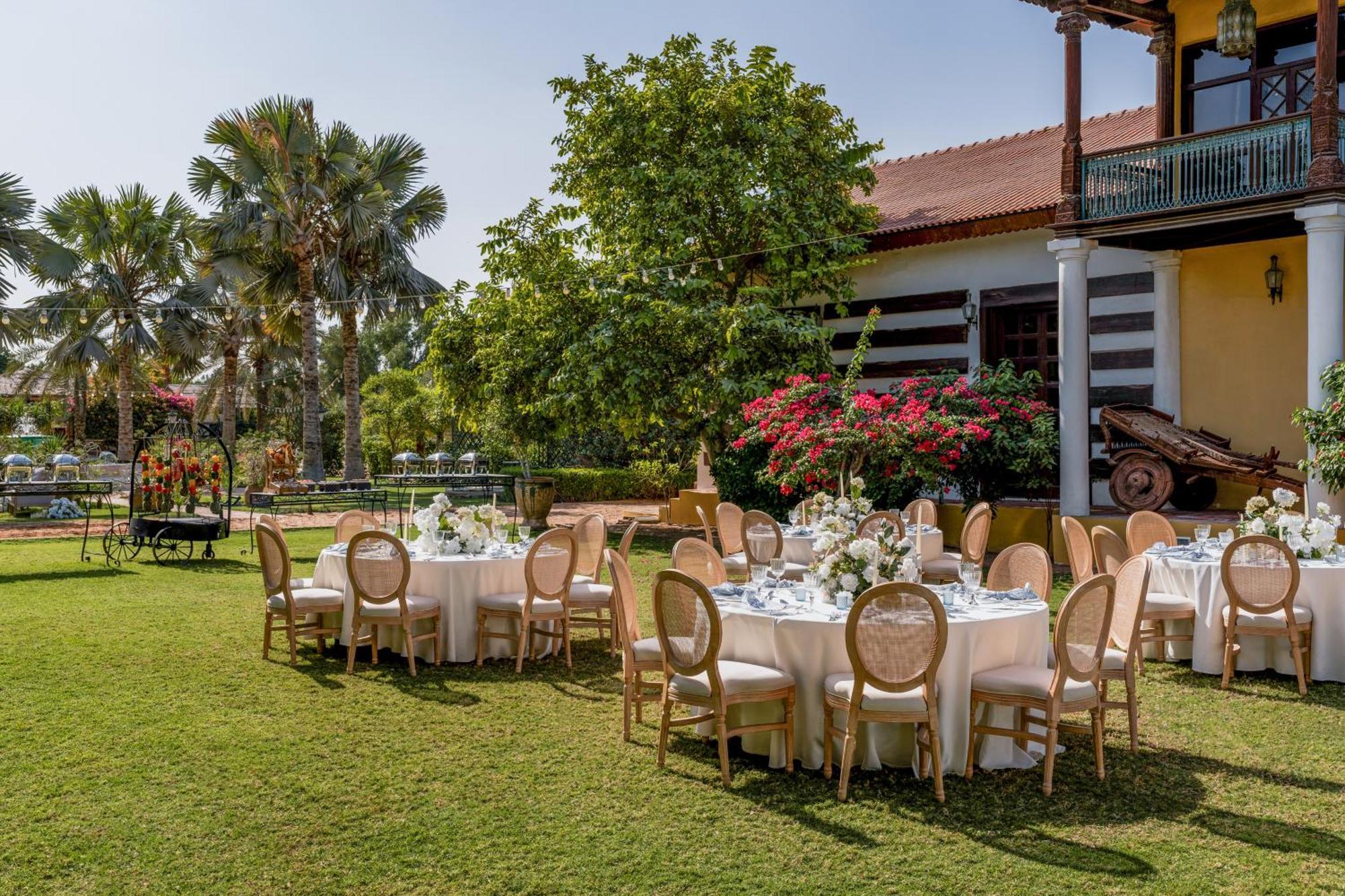 Melia Desert Palm Member Of Melia Collection Dubai Eksteriør billede The garden of the hotel
